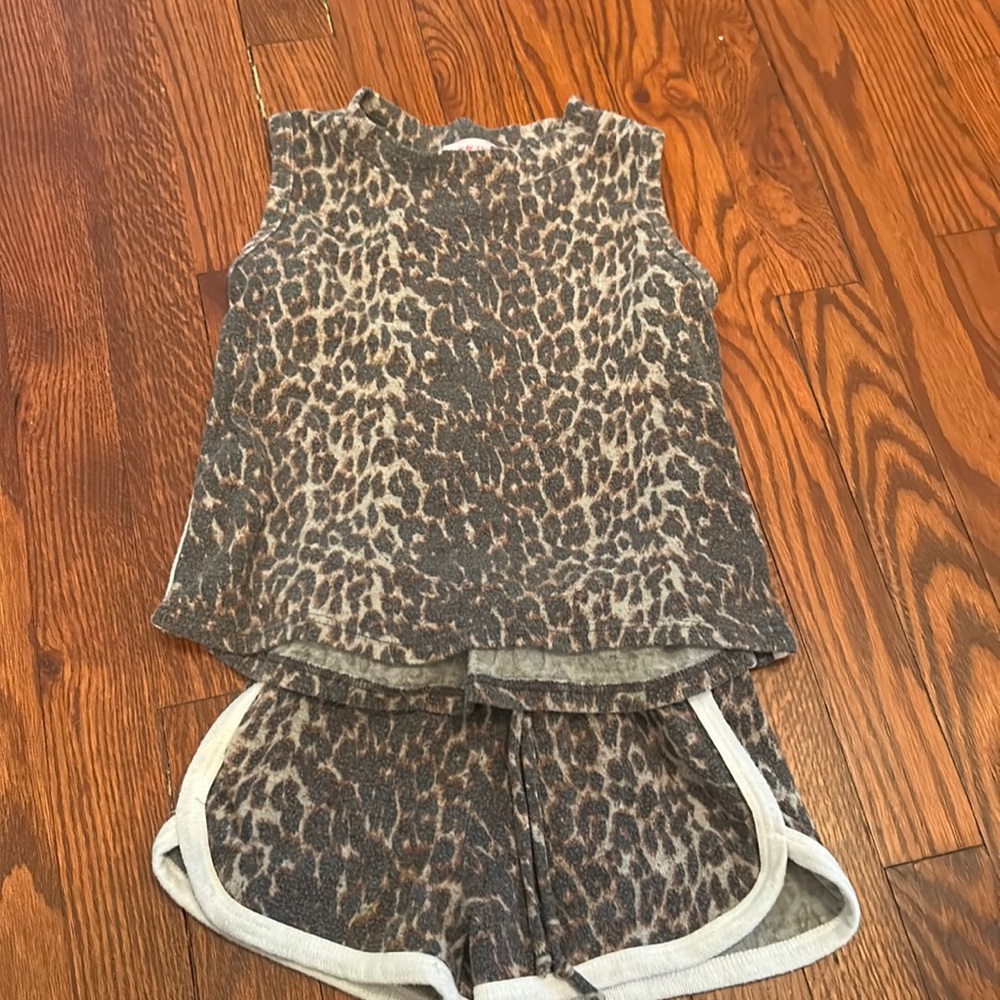 Play six 2 piece outfit